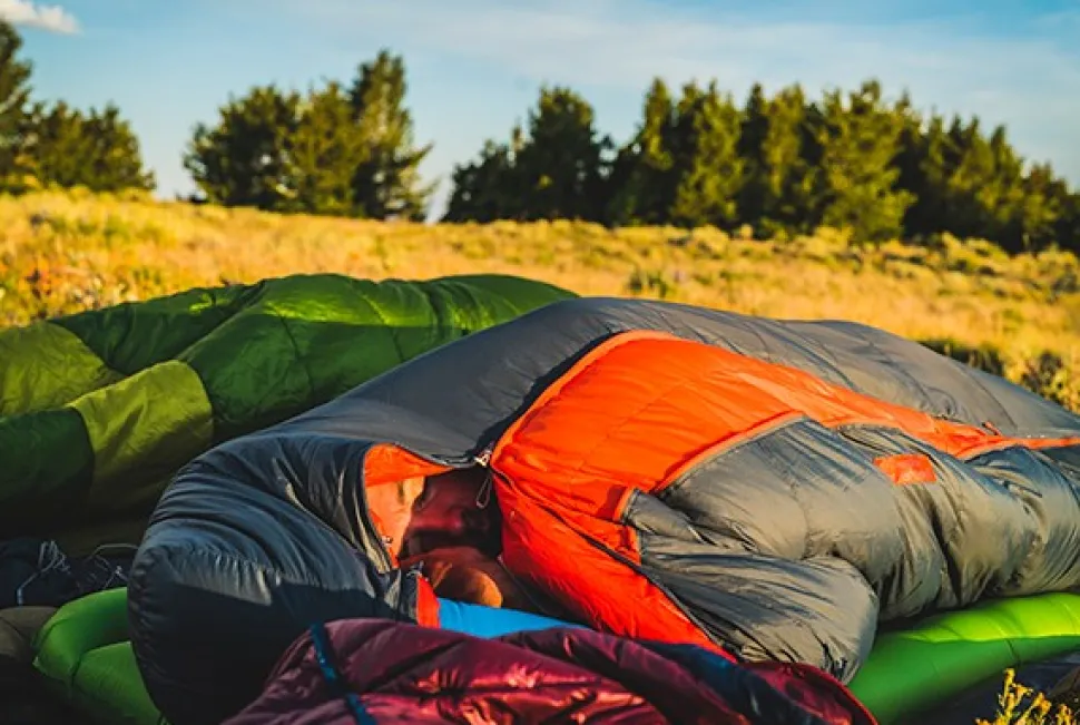 Big Agnes Torchlight Ul 20 850 Downtek Naisten Makuupussi, Petite, Sininen (Oikeakatinen)