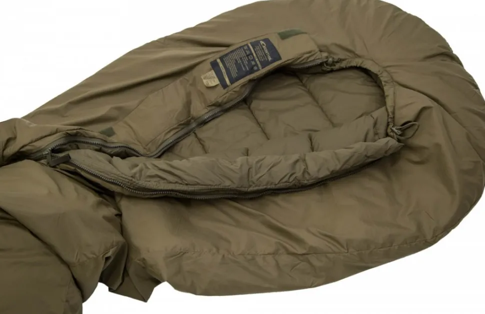 Carinthia Defence 1 Top L 4°C Makuupussi