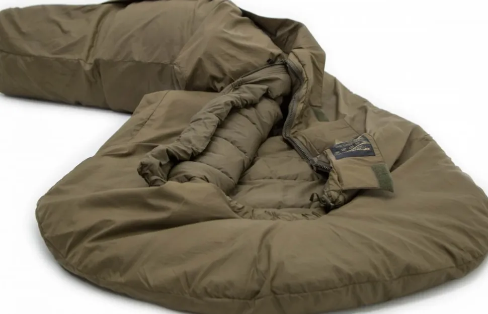 Carinthia Defence 1 Top M 4°C Makuupussi