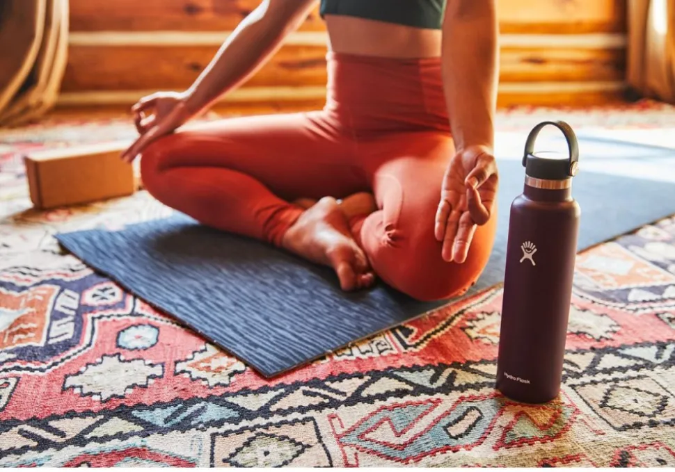 Hydroflask Insulated Standard Mouth Flex Juomapullo, 621Ml, Tummansininen
