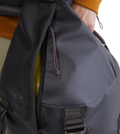 Klattermusen Ydalir Duffelbag Varustekassi, 25L, Musta