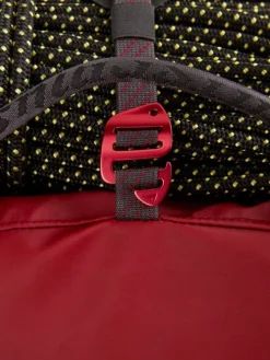 Klattermusen Ydalir Duffelbag Varustekassi, 80 L, Punainen
